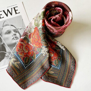 Pomegranate Double-sides Print 16 Momme Silk Twill Scarf